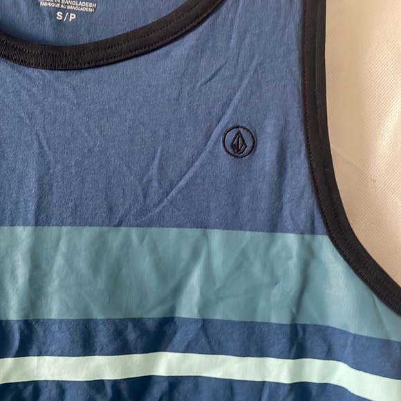 NWT - Volcom Tank Top - Picture 3 of 7